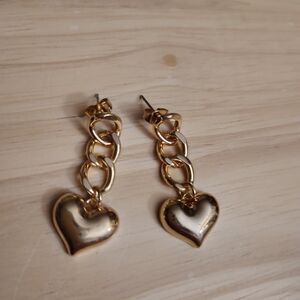Urban Outfitters Gold Heart Chain Drop Earrings Valentine